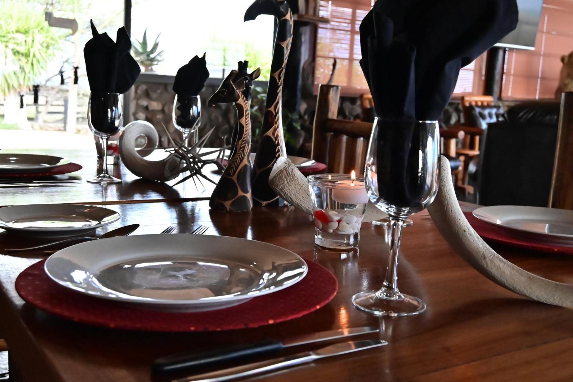 Aloegrove Safari Lodge Otjiwarongo Zewnętrze zdjęcie