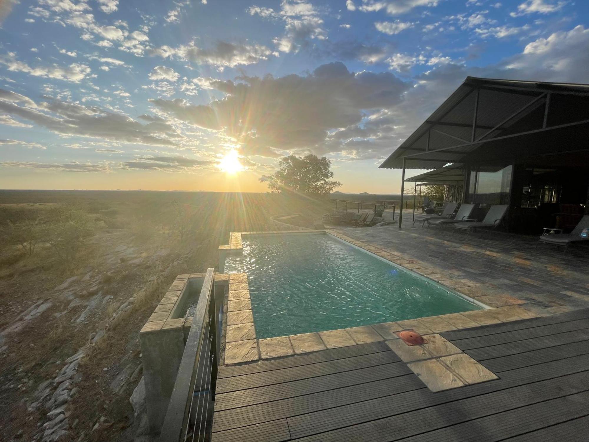 Aloegrove Safari Lodge Otjiwarongo Zewnętrze zdjęcie